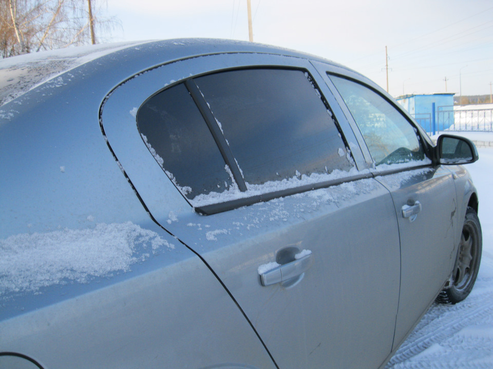 Что лучше лада приора или опель астра