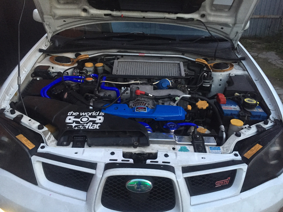 В итоге направляющая воздуховода из за радиатора не встает на свое место на 1 см не совпадают болты ну и так сойдет — Subaru Impreza WRX (GD/GG)