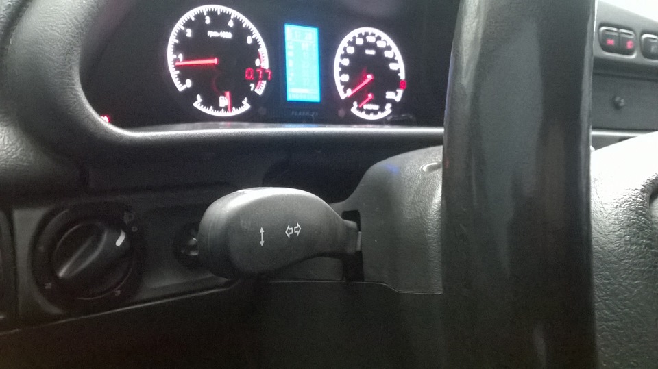 Подрулевые от калины с управлением щитка приборов. — Lada 2114, 1,5 л ...