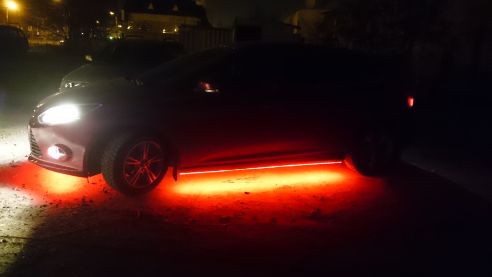 Подсветка днища. — Ford Focus Hatchback III, 1,6 л, 2012 года ...