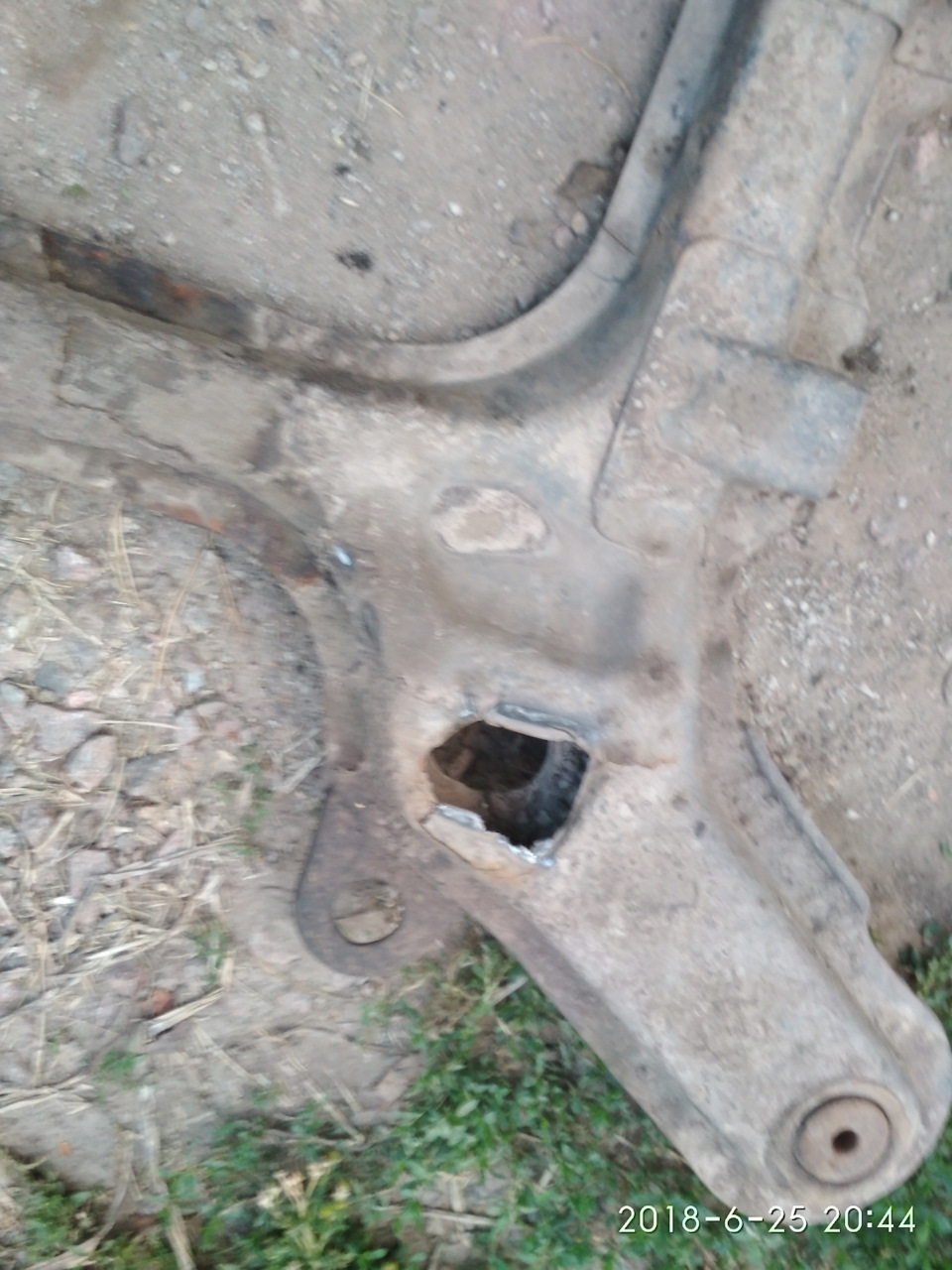 Замена передний балки — Renault 21, 2,2 л, 1989 года | запчасти | DRIVE2