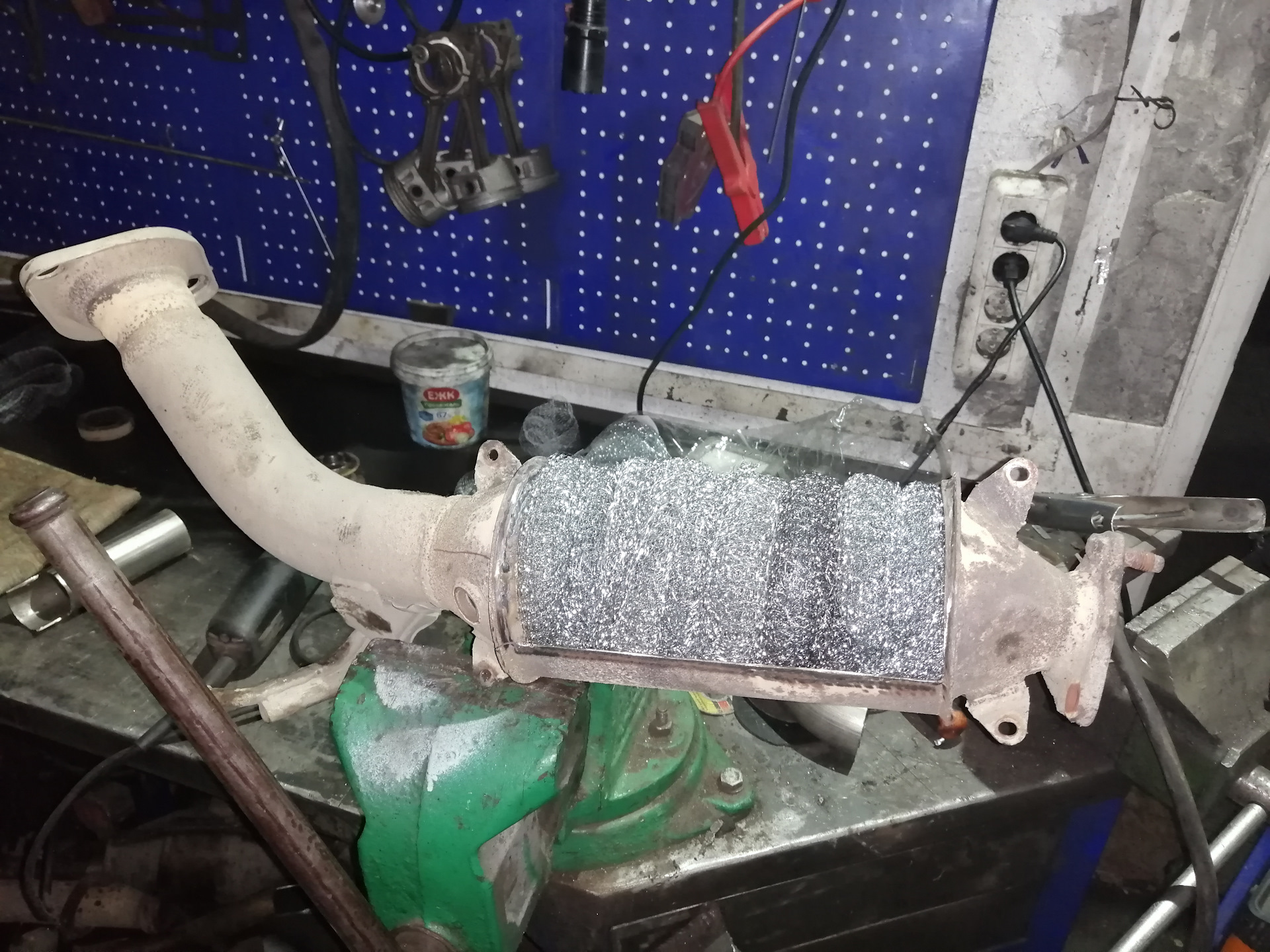 Катализатор ниссан цефиро. Nissan cefiro катализатор. Удаление катализатора иваново. Удаление катализатора форд s max. Ремонтный катализатор.