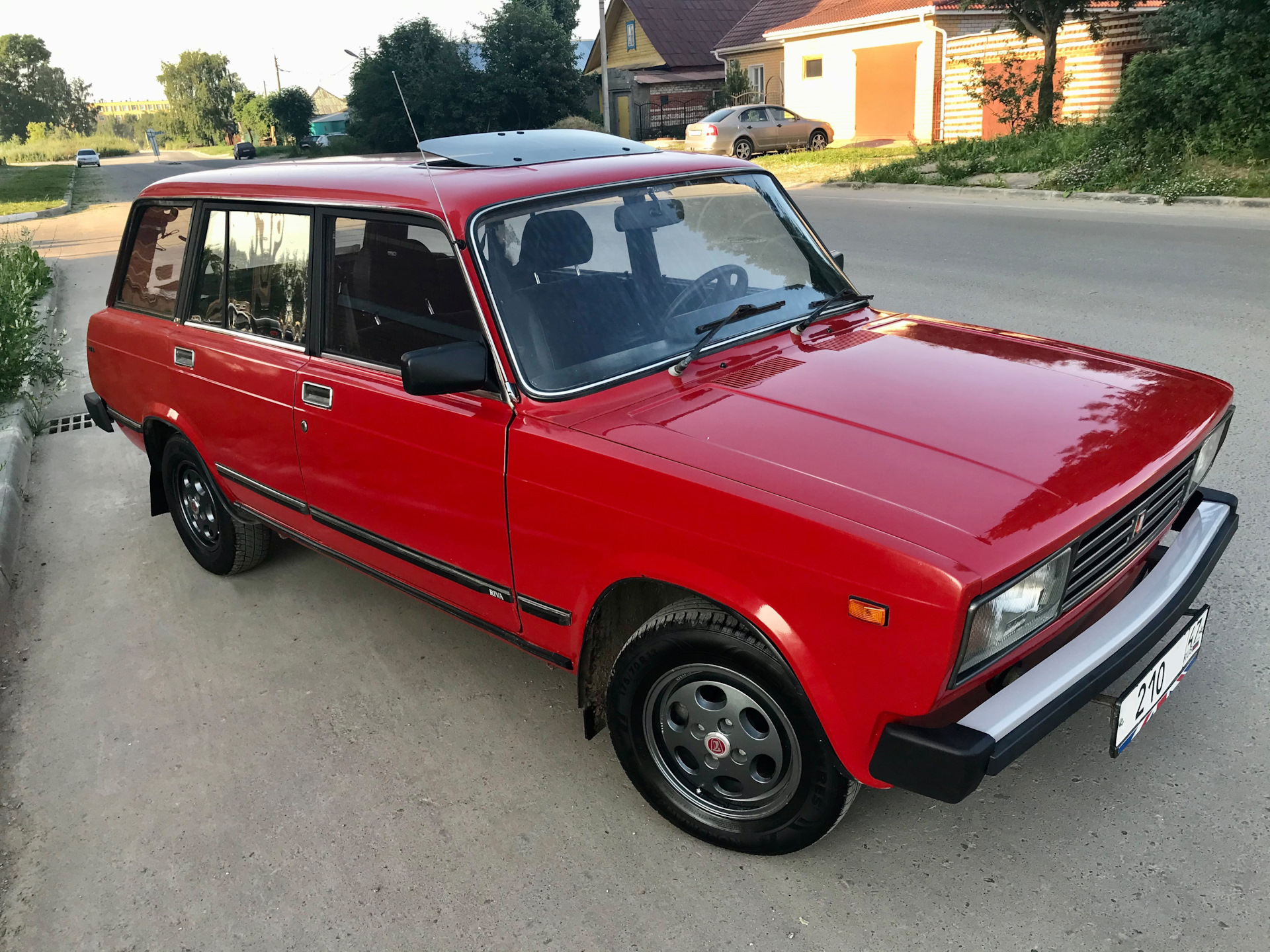 Lada Р’РђР— 2104 Riva