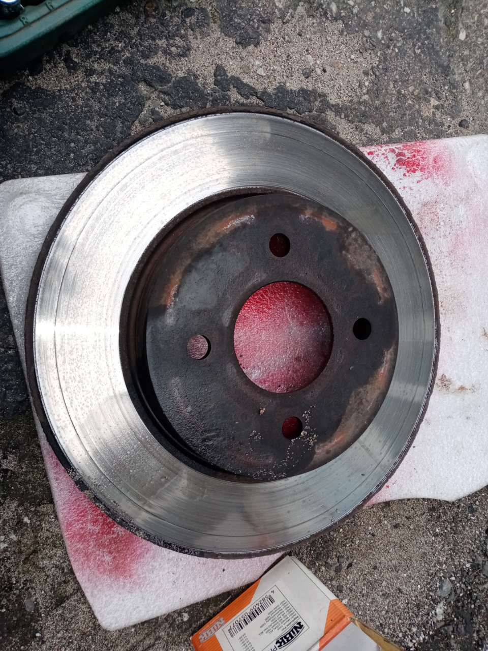 Старый — Nissan Wingroad (Y12)