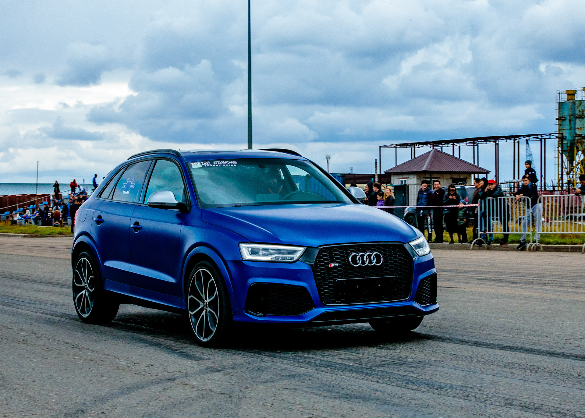 Л 2016. Audi RS q3 2021. Audi RS q3. Audi RS q3 2018. Audi RS q5 2021.