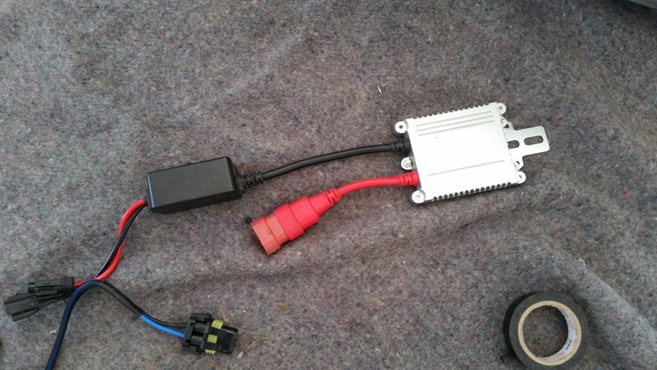 Установка ксенона 6000К в Противотуманные Фары — Toyota Corolla (140/ ...