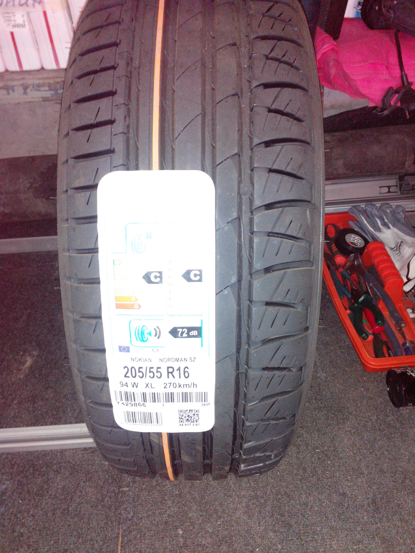 Nokian 205 55 r16