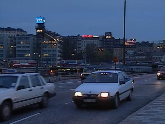 Горит аварийка вместо поворотников — Opel Omega A, 2 л, 1993 года ...