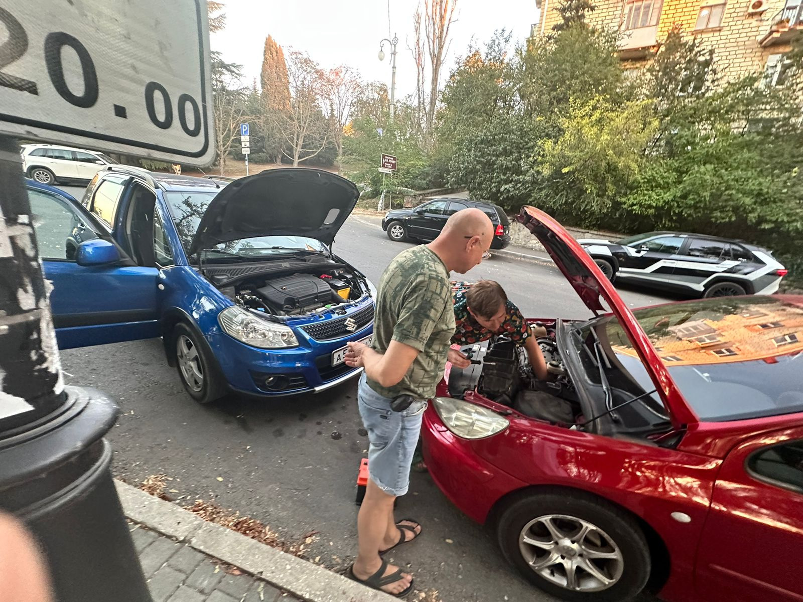 Взорвался аккумулятор — Peugeot 307, 2 л, 2004 года | расходники | DRIVE2