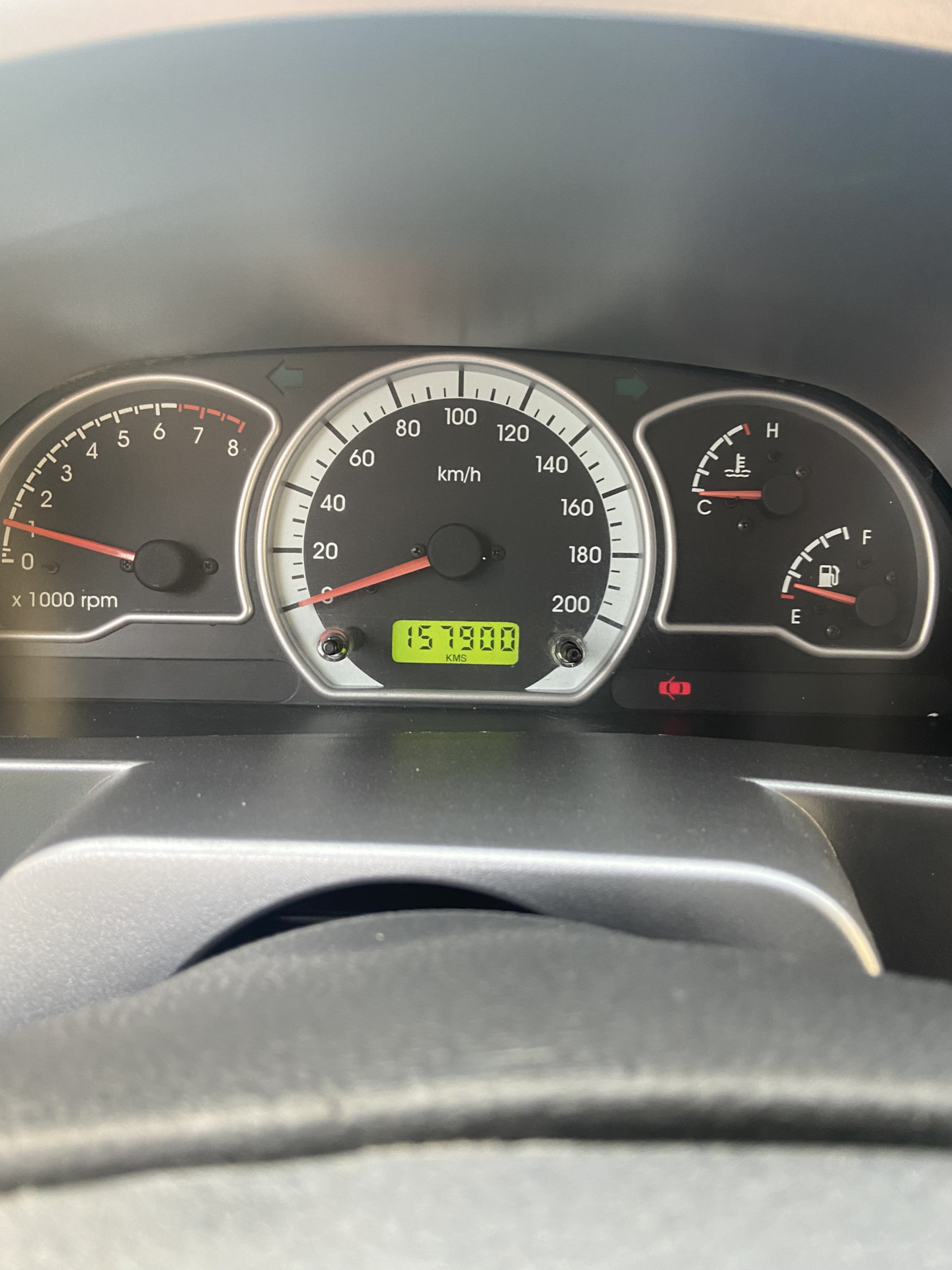 Какие лампочки стоят в приборной панели дэу нексия n150