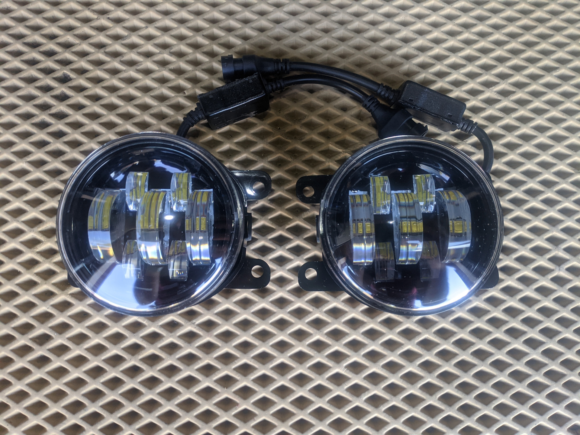 Nissan Sunny FNB15 2000 - DRIVE2