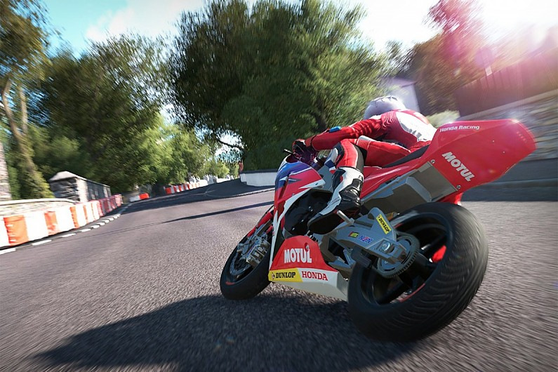 Гонки на острове мэн 2023. TT Isle of man game. TT Isle of man игра скрины. Остров Мэн гонки на мотоциклах. TT Isle of man Rider.