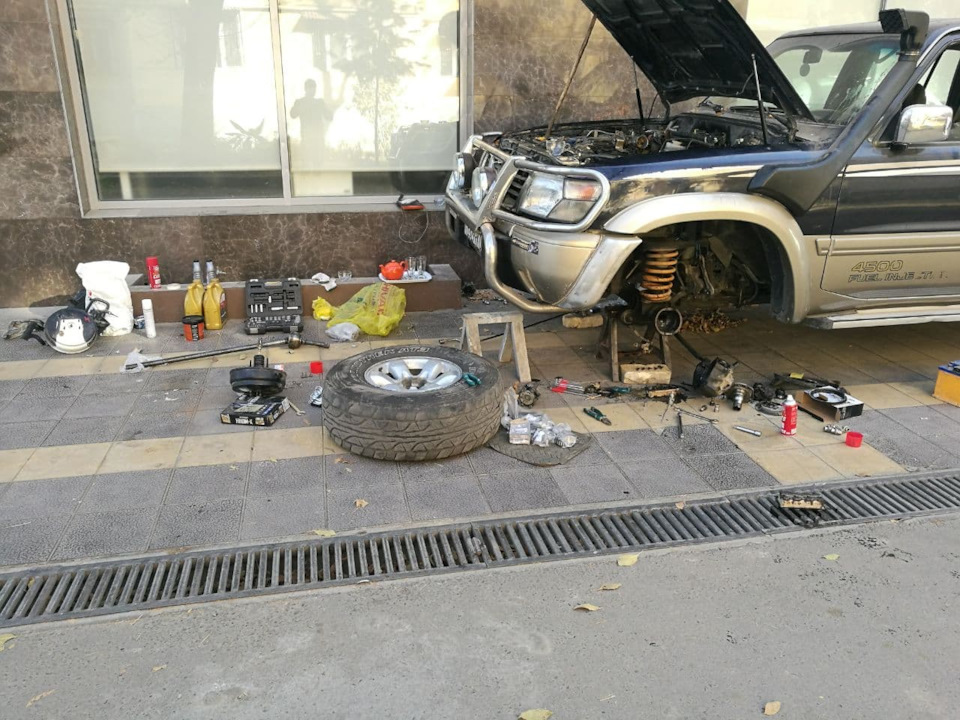 Замена тормозного вакуума и профилактика переднего моста — Nissan ...