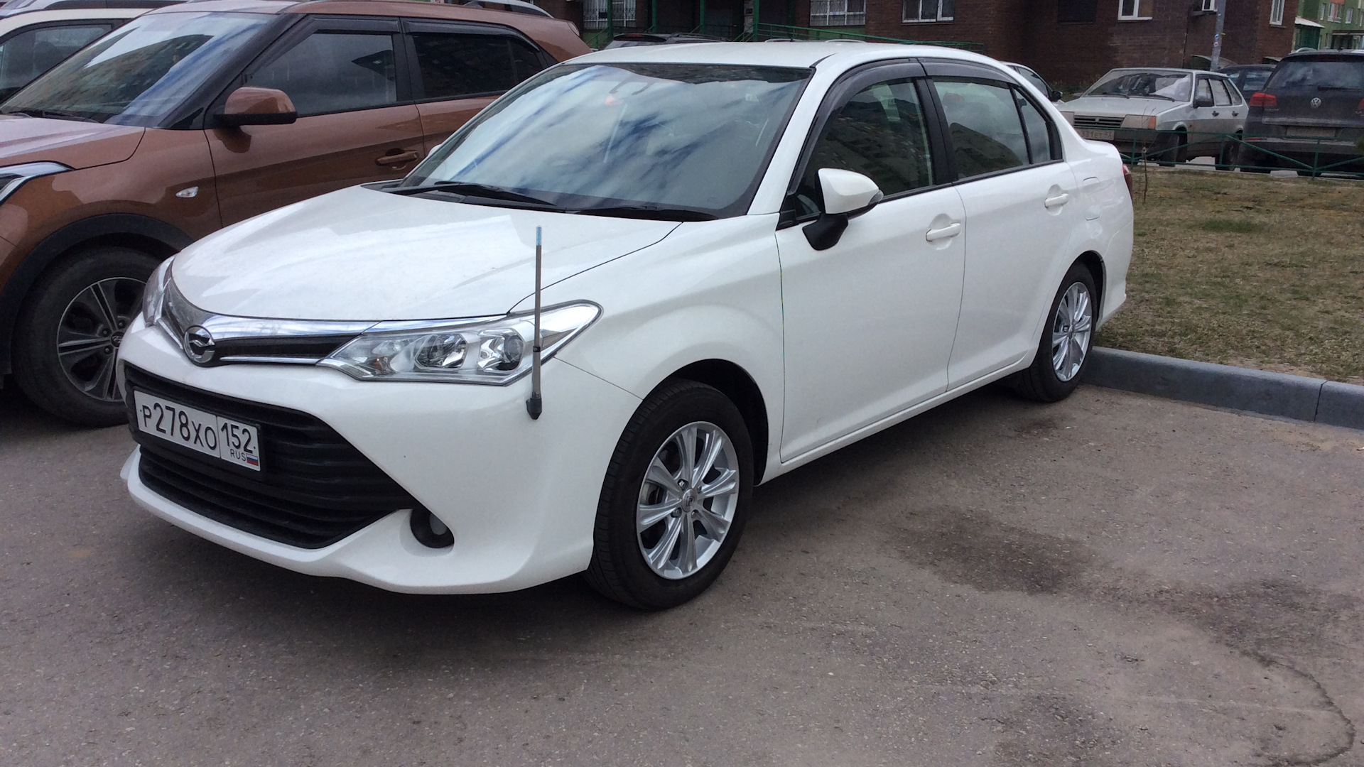 Toyota Axio 2015