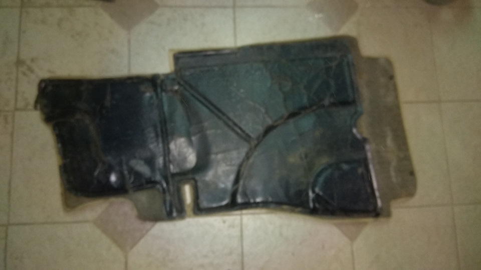 Ковры и комплект ковролина на Mercedes-Benz W123. Б/у | 6 000 ₽ в ...