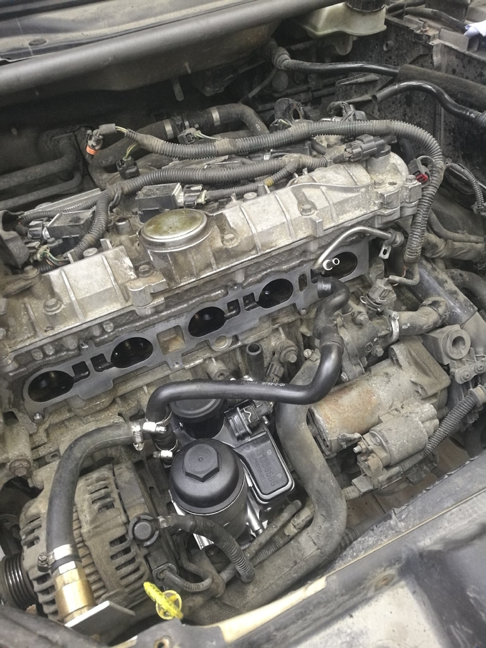 Новый корпус на месте, уже с клапаном сброса — Volvo S40 (2G)