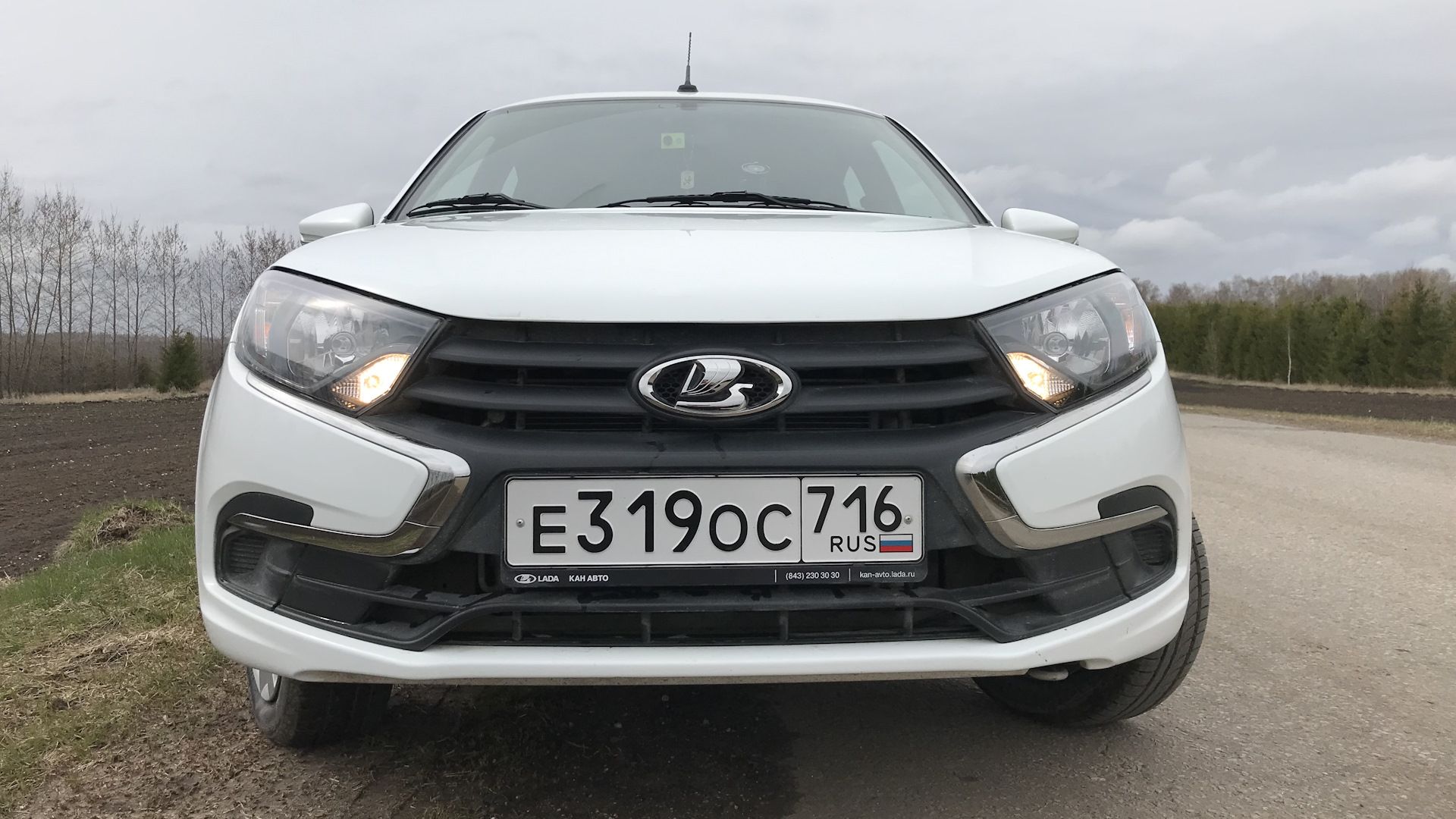 Lada Гранта Лифтбек (2-е поколение) 1.6 бензиновый 2019 | Град на DRIVE2