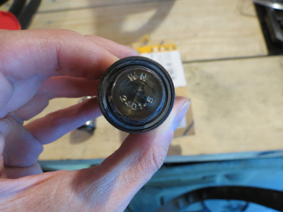 WN2401-5 — Audi Allroad (C5)