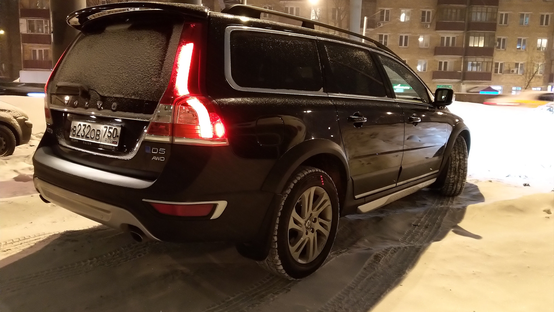 Volvo XC70 III 2.4 дизельный 2013 | Vovi Черная стрела на DRIVE2