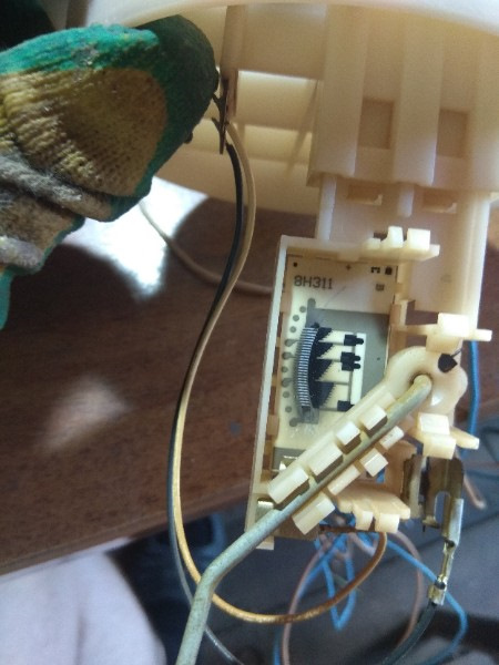 7lAAAgE3HuA 960 Как открыть бензобак ниссан икстрейл