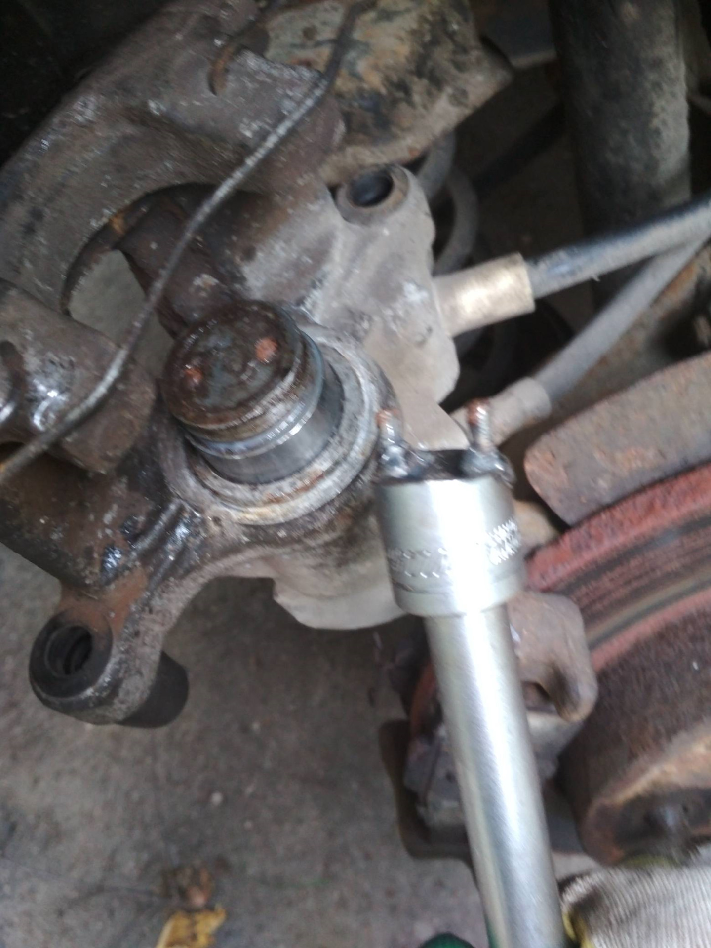 Греется колесо — Ford Focus II Hatchback, 1,6 л, 2011 года | своими ...