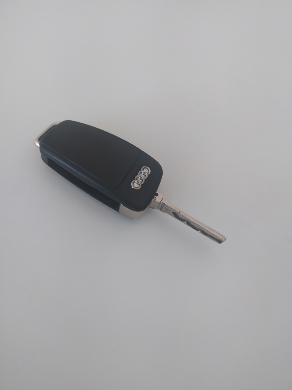 Вопрос по ключам с keyless 433Mhz — Audi Q7 (1G), 3 л, 2007 года |  электроника | DRIVE2