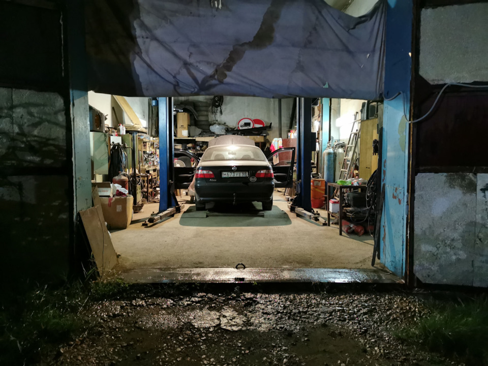 Машина не хочет с нами прощаться((( Не горит приборка, габариты и ПТФ ...