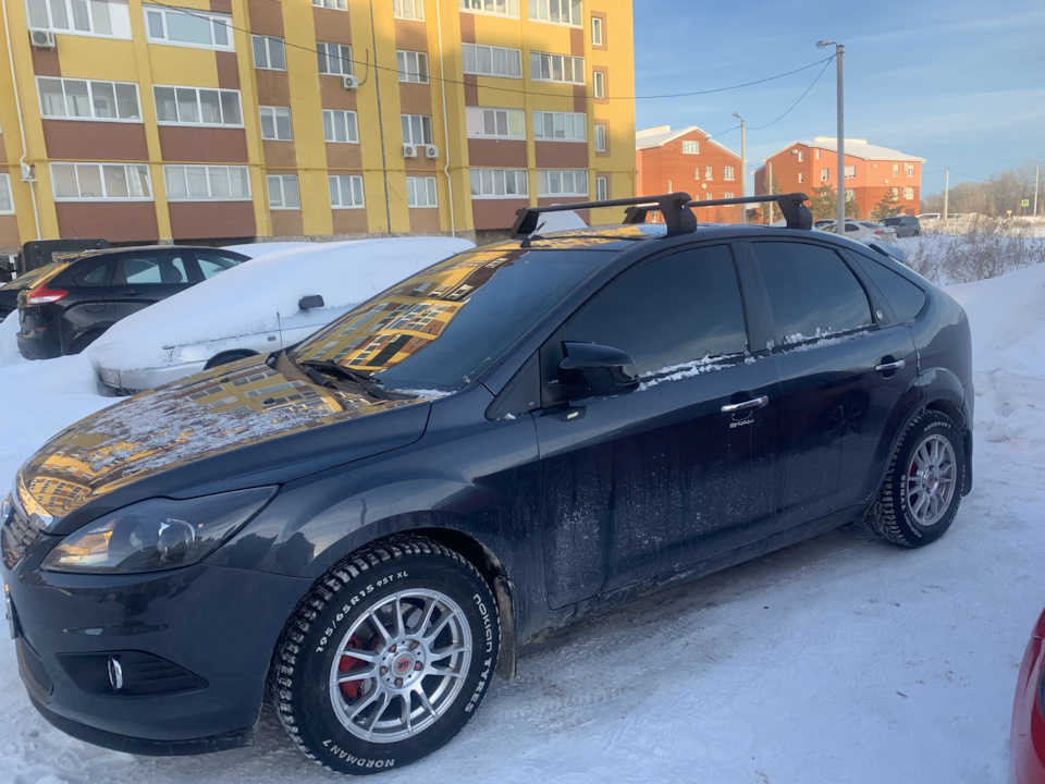 Багажник на крышу — Ford Focus II Hatchback, 1,6 л, 2011 года ...