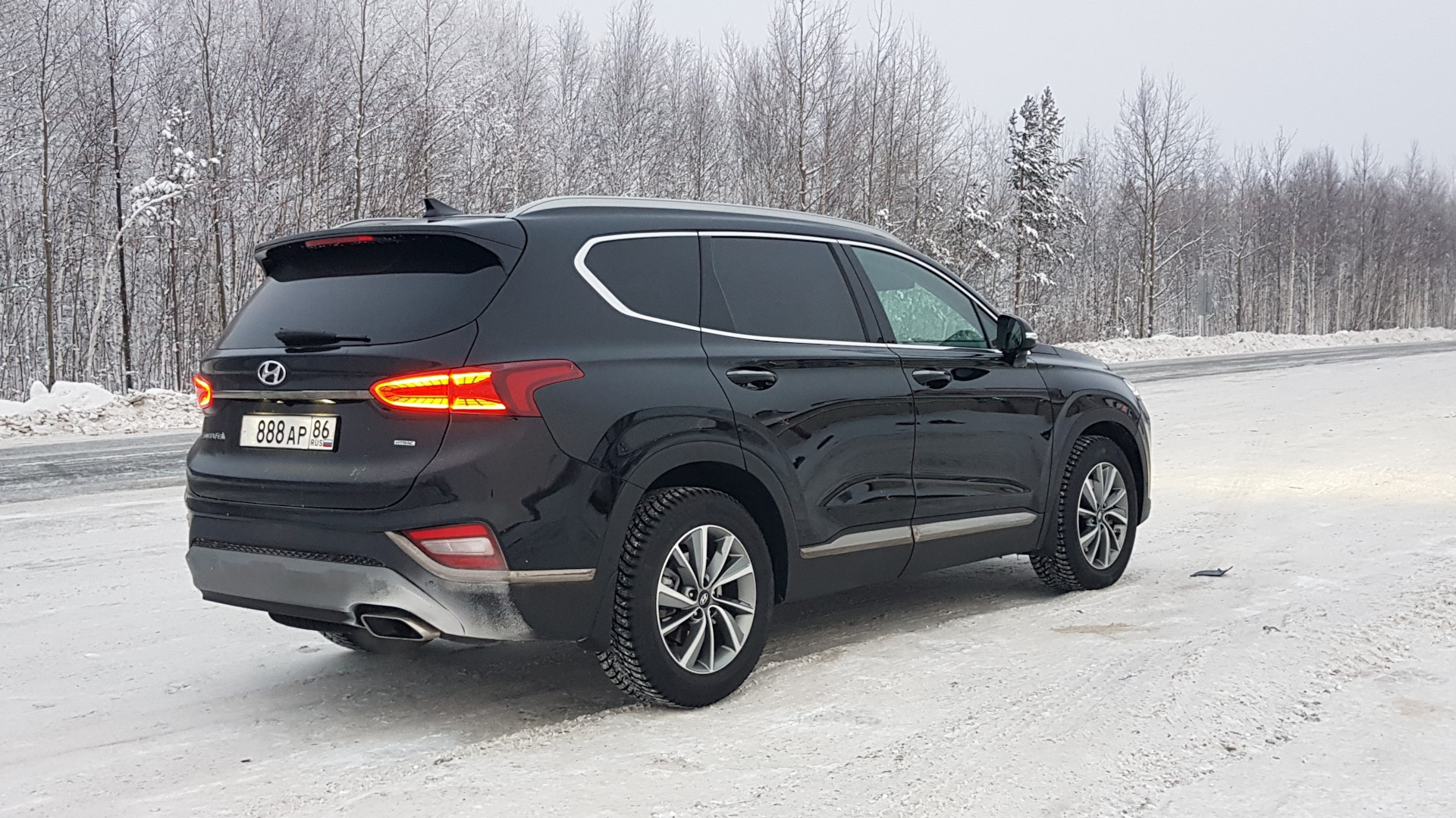 Санта фе зимой. Санта Фе 4. Санта Фе 22. Хендай Санта Фе 2019 черный. Hyundai Santa Fe 4.