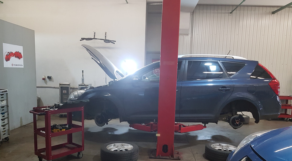 Kia Ceed универсал – ремонт и покраска суппортов термостойкой красой ...