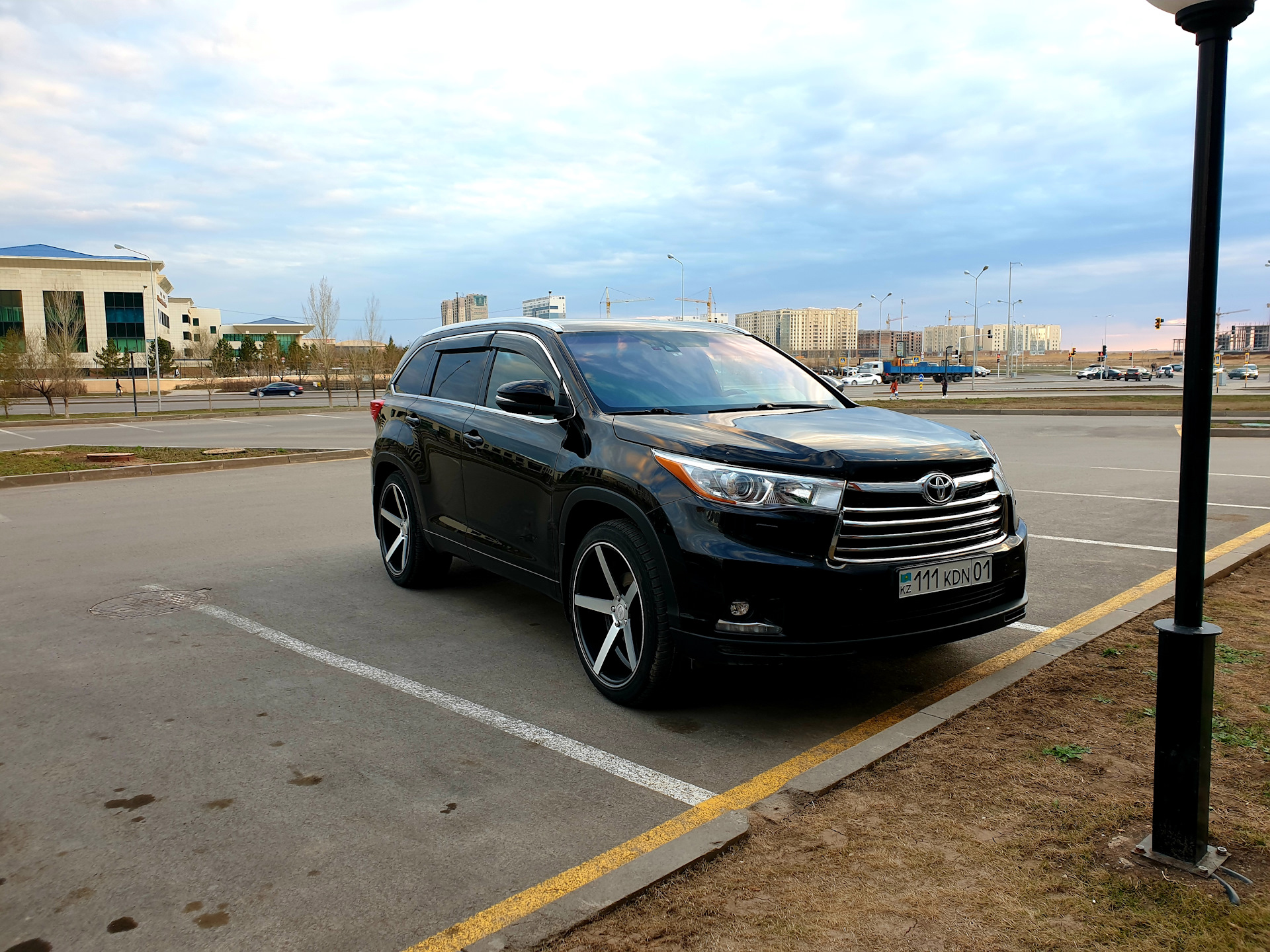 Фото тюнинг toyota highlander