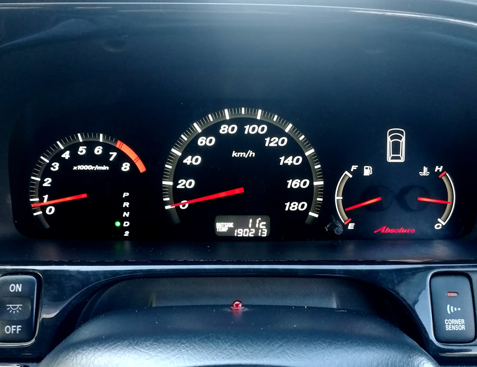 Фото в бортжурнале Honda Odyssey (2G). Запчасти на фото: CORNER