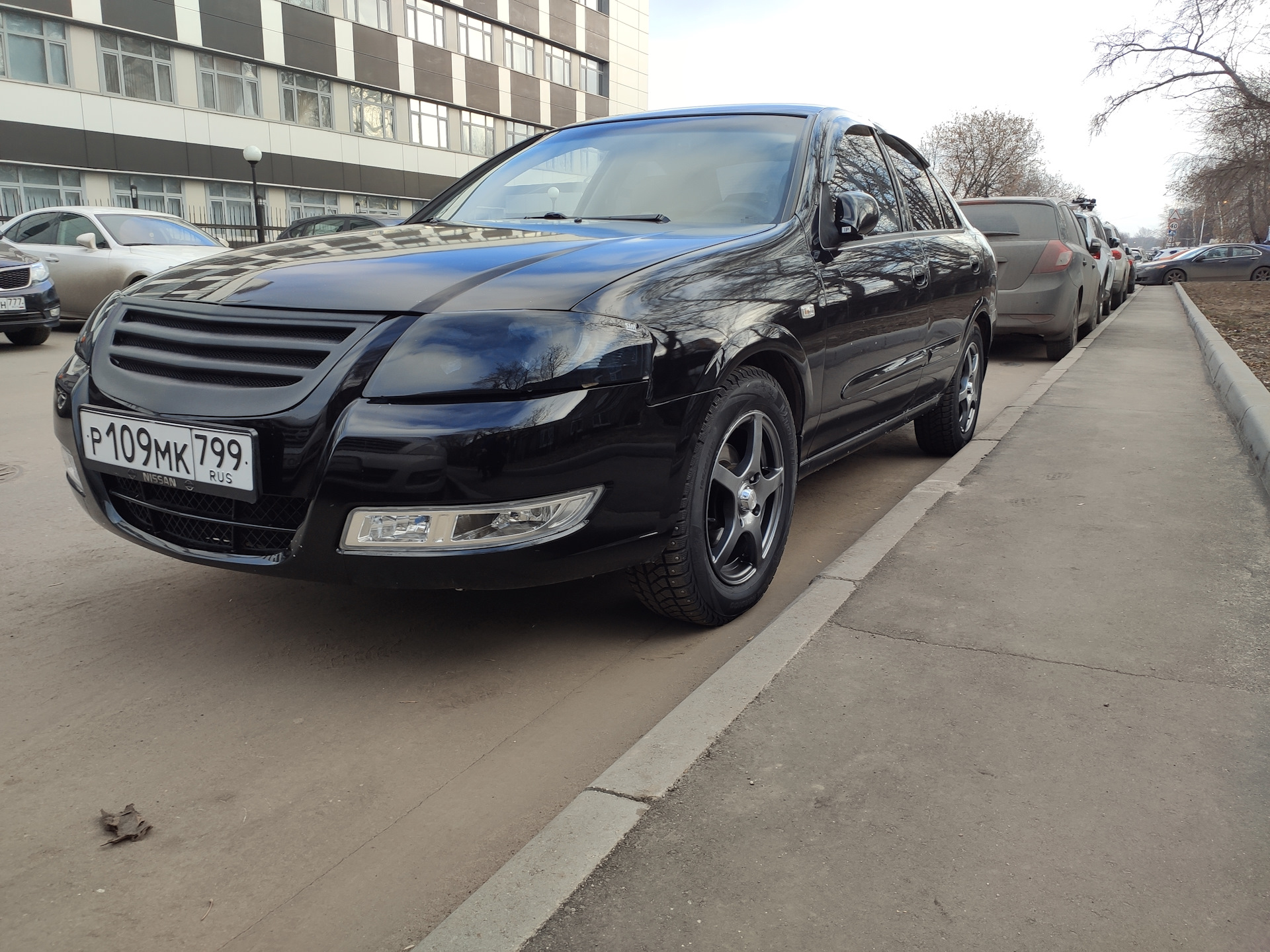 Новые литые диски — Nissan Almera Classic (B10), 1,6 л, 2011 года |  колёсные диски | DRIVE2