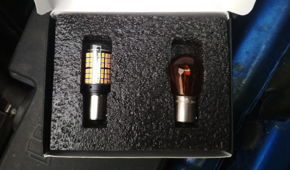 Лампа поворотника PY21W LED в переднюю оптику — Mazda 3 (1G) BK, 2,5 л ...