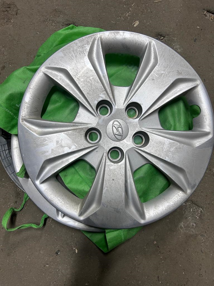Шины зимние шипованные Matador 215/65 R16, штампованные диски Hyundai ...