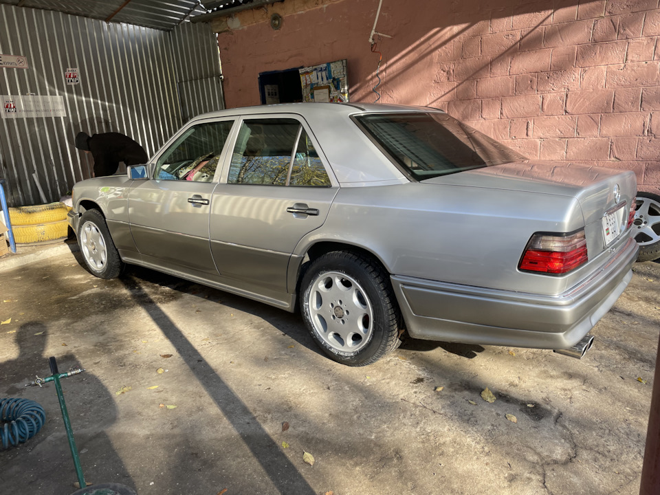 Зимняя резина Lassa Iceways 2 215/55 R16. — Mercedes-Benz E-Class (W124 ...