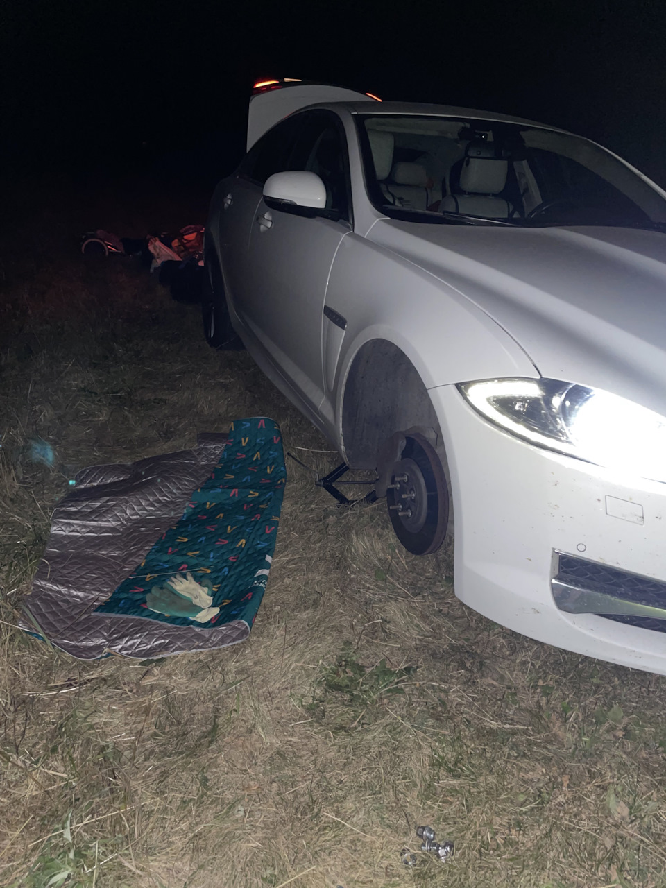 Поезда в Витязево. Часть 1. Тамбов, Урюпинск, Краснодар — Jaguar XF (1G), 3  л, 2012 года | путешествие | DRIVE2