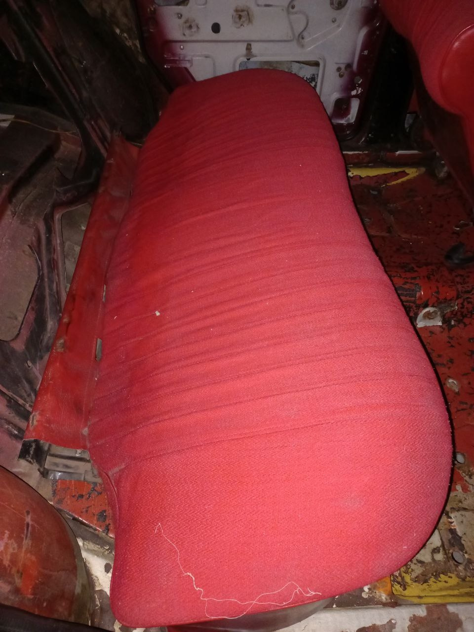 Установил заднее сиденье — ГАЗ 24, 2,5 л, 1979 года | своими руками ...