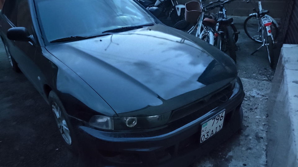 Mitsubishi Galant