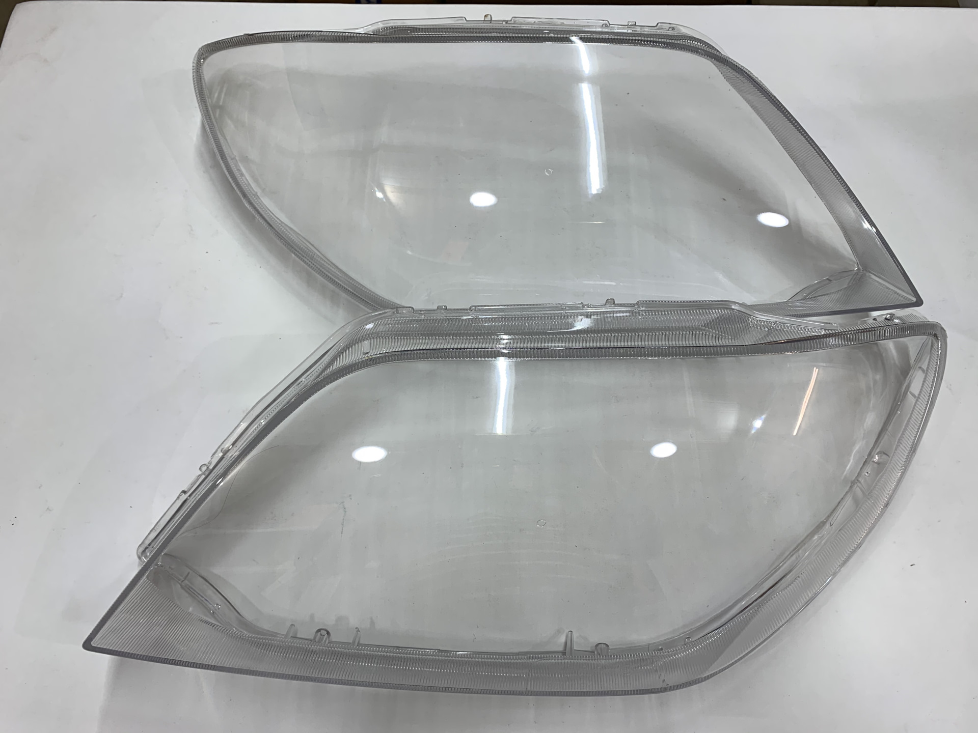 Стекла на фары аутлендер 1. Стекло на фару аутлендер 3. Стекло фары митсубиси аутлендер xl. Стекло фары аутлендер 2013-2015. Стекло фары mitsubishi outlander 3.