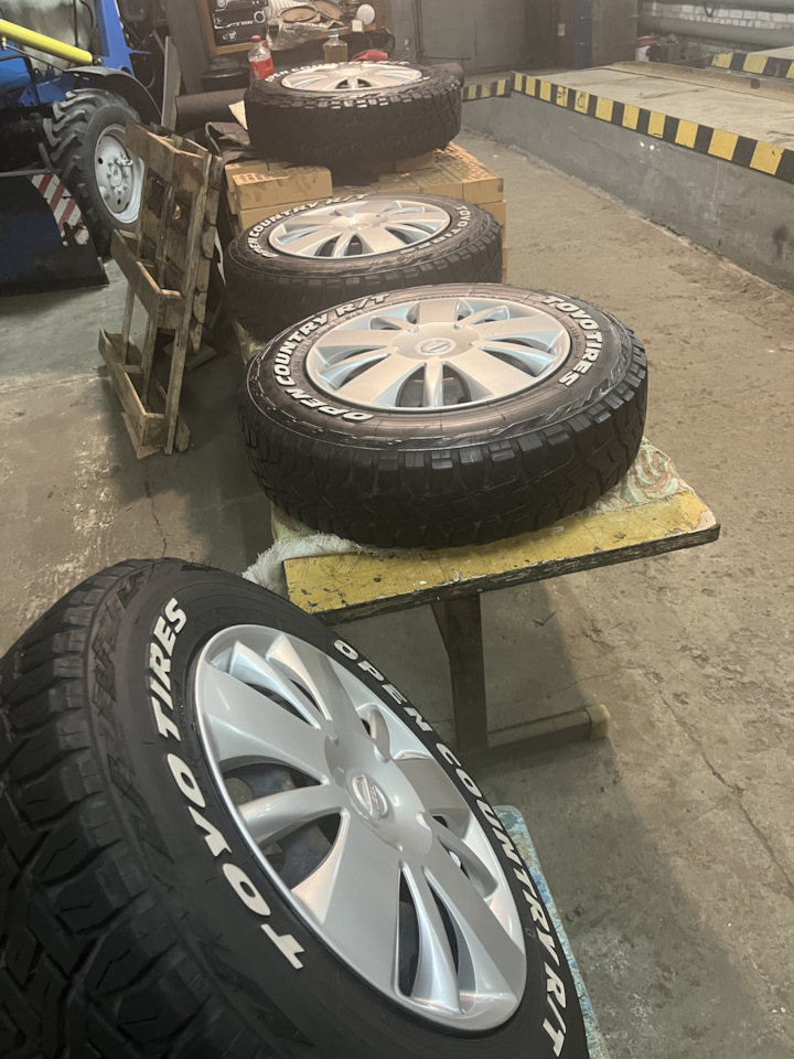 Шины летние Toyo 165/80 R14, штампованные диски 14 4x114,3 на Nissan ...