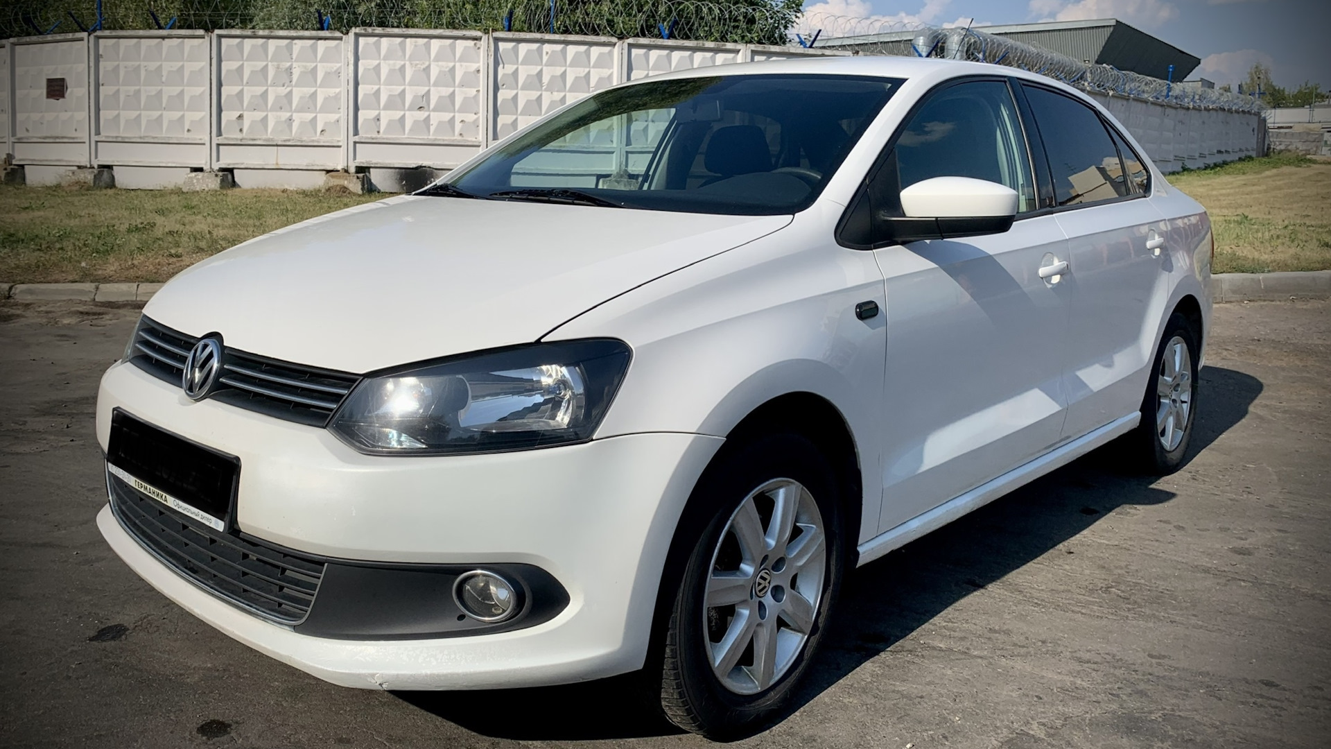 Volkswagen Polo Sedan 1.6 бензиновый 2012 | Chpolo на DRIVE2