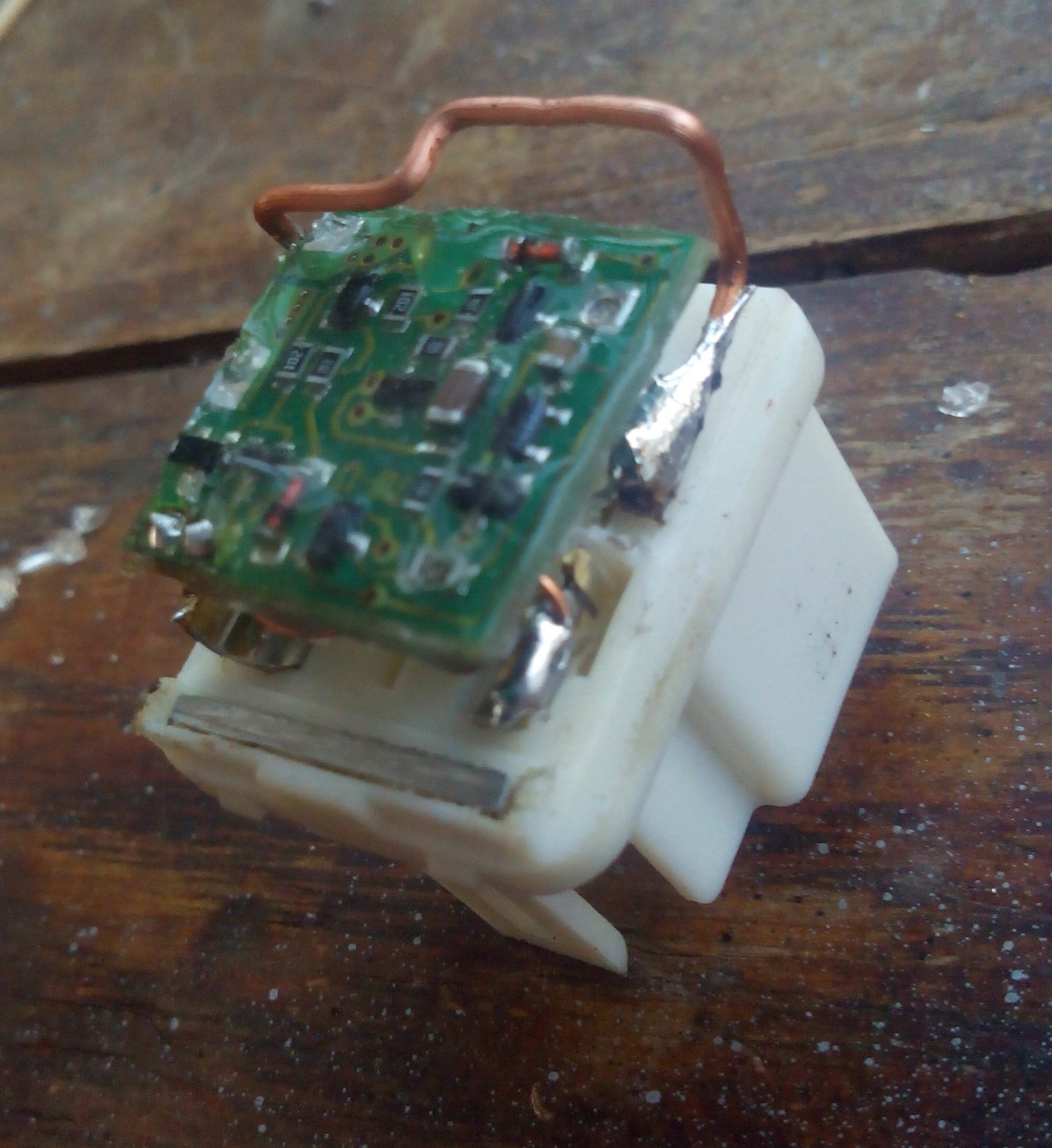 Плавное включение/выключение ближнего света и передних птф — Toyota ...