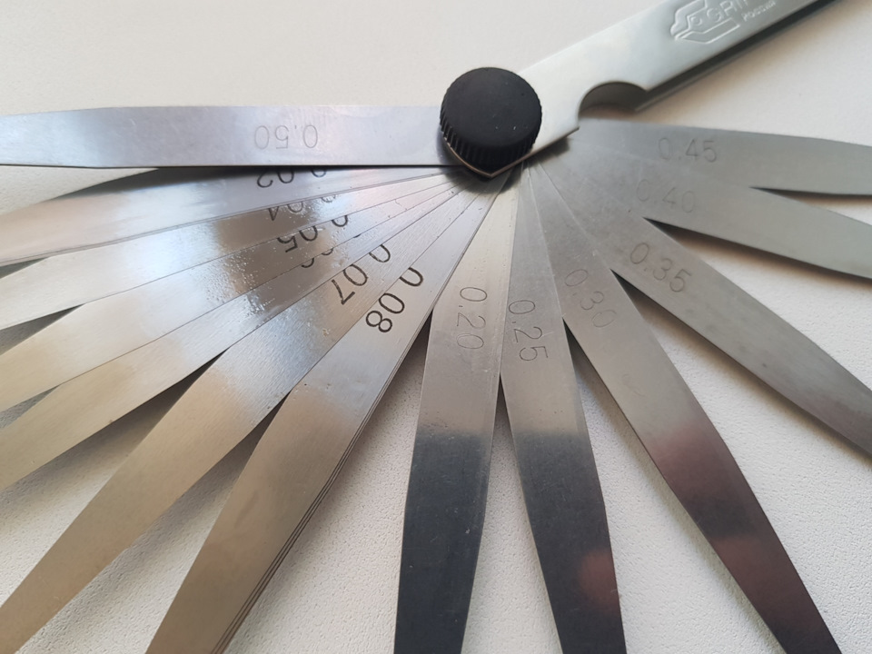 Регулировка зазоров клапанов + замена маслосъемных колпачков — Ford ...