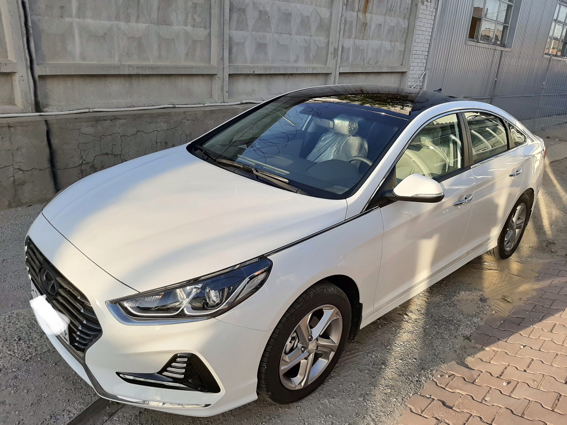 Хундай соната 7. Hyundai Sonata 7. Hyundai Sonata в пленке. Пленка Хендай. Атермальная тонировка на Хендай Соната 7.