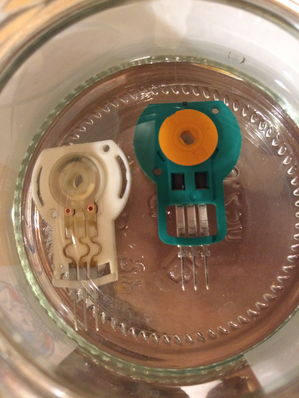 чистка потенциометра. смазать регулятор громкости вега. переменный резистор alps. чистка потенциометра. цифровой потенциометр регулятор громкости.