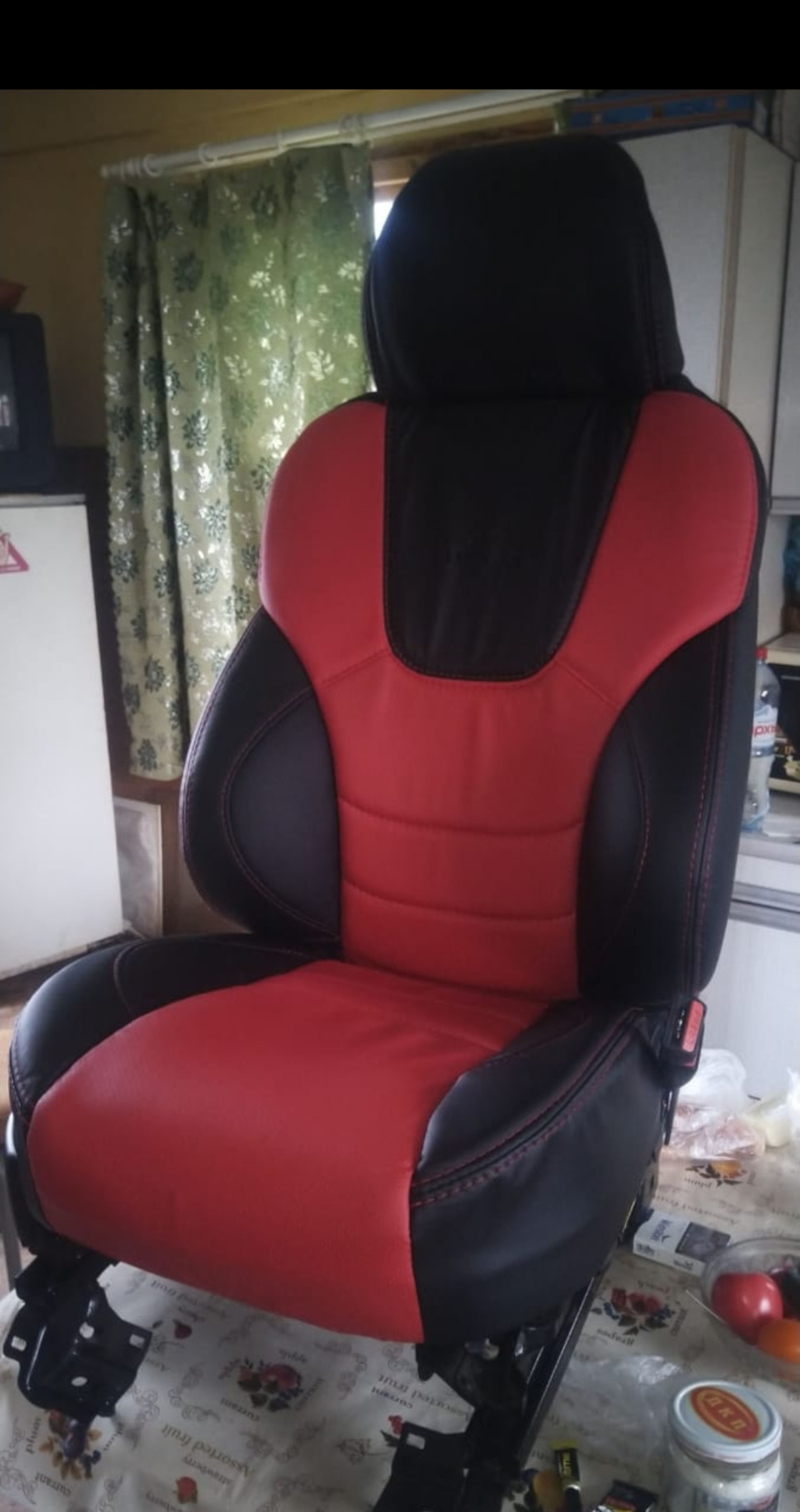 Чехлы от Динас. — Ford Focus II Hatchback, 1,6 л., 2010 года | стайлинг ...