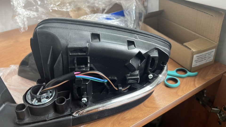 #22 Замена повторителей в боковых зеркалах — Lada 2114, 1,5 л, 2004 ...