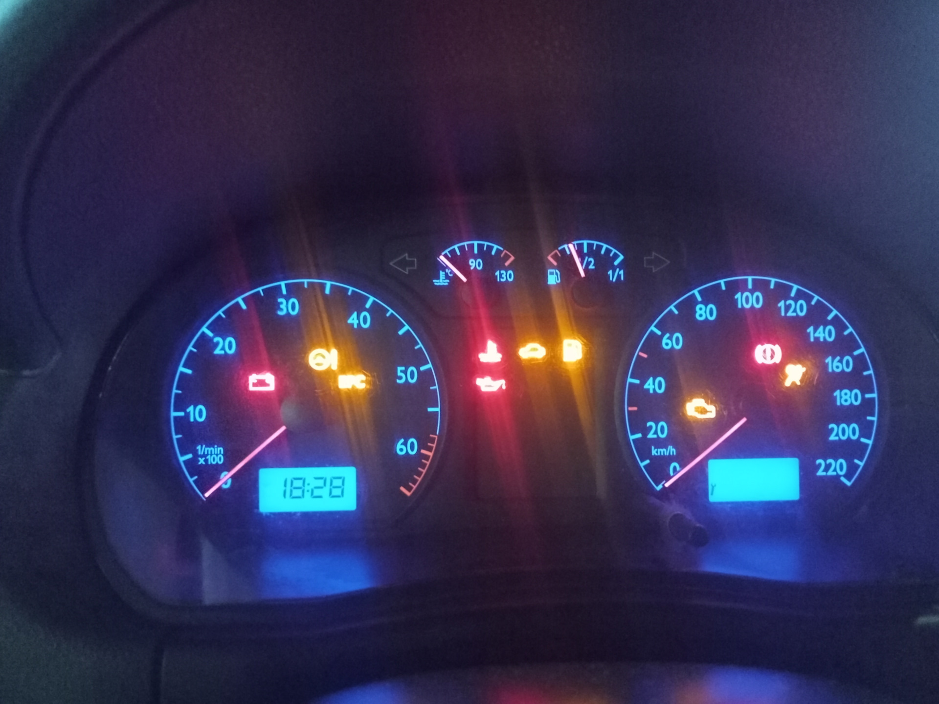 Датчик тормозных колодок OFF — Volkswagen Polo Mk4, 1,2 л, 2003 года ...