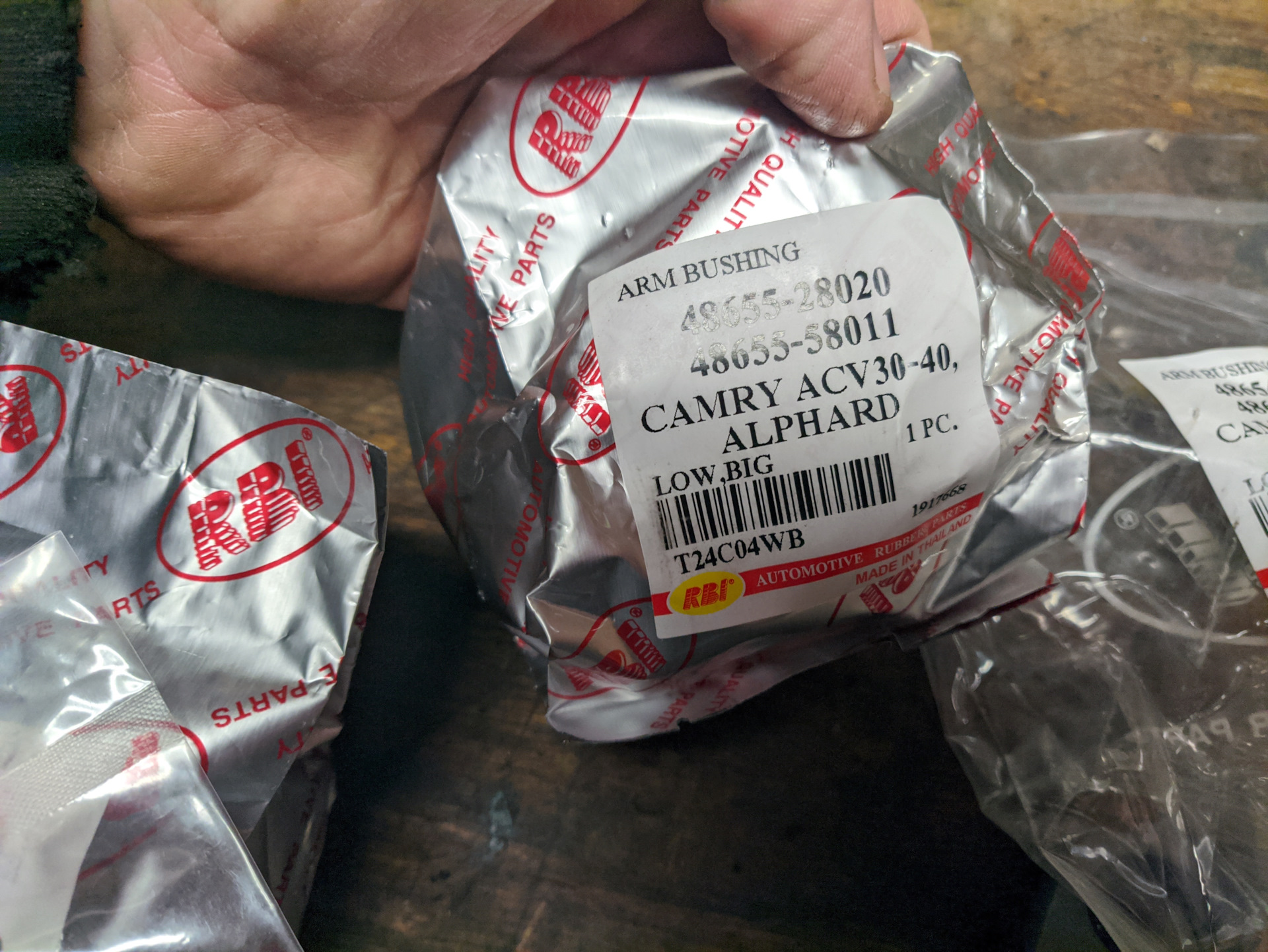 замена сайлент блоков передних рычагов — Toyota Alphard (1G), 2,4 л ...